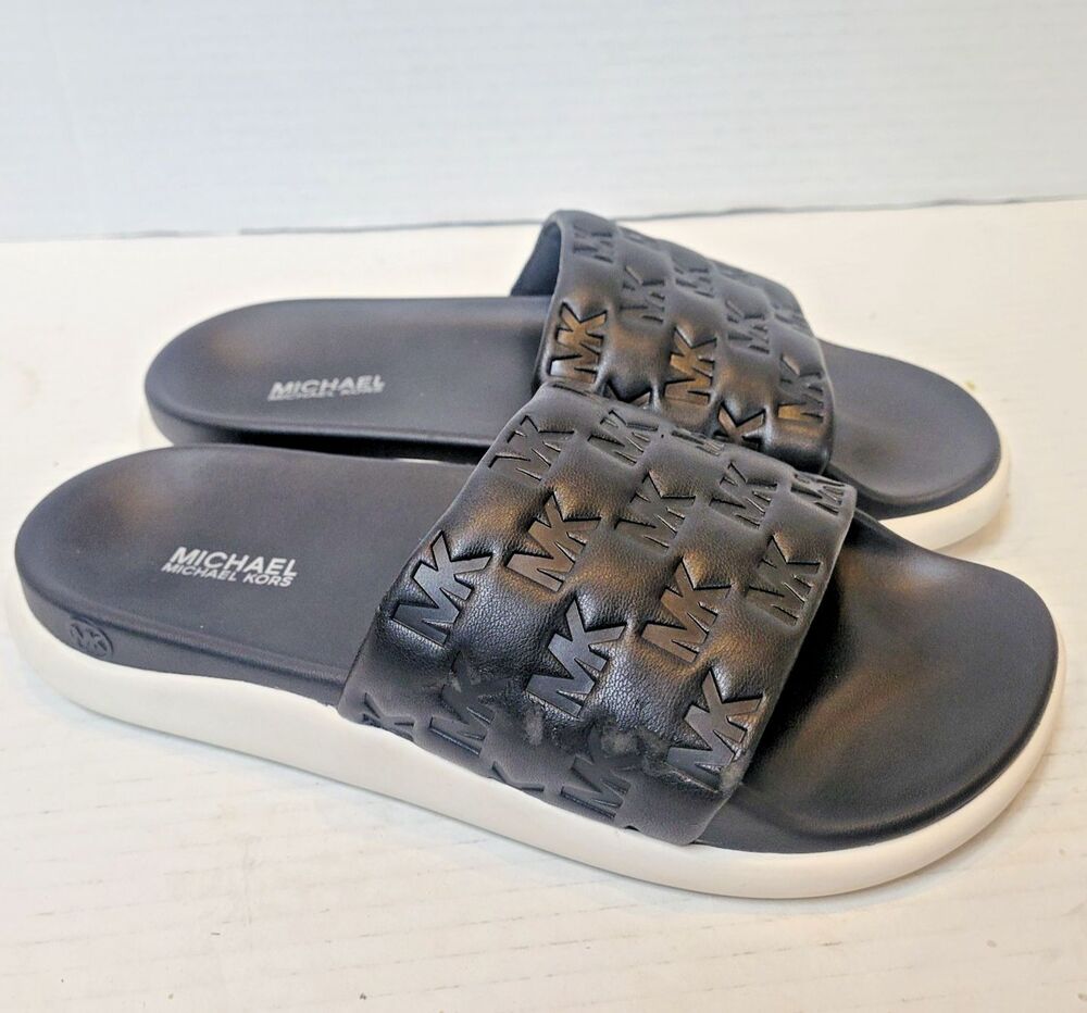 NEW MICHAEL KORS FINNIE LOGO EMBOSSED POOL SLIDE SANDALS BLACK WOMEN 5 YOUTH 3.5